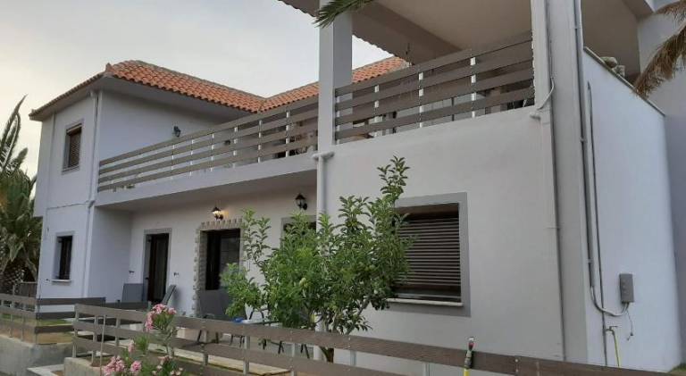 Holiday apartment with terrace & garden — photo 5
