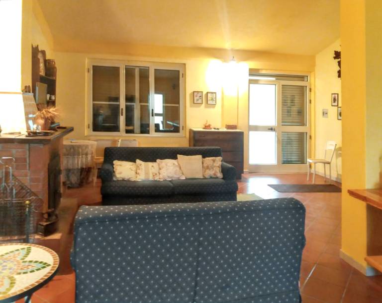 Vacation home with BBQ, yard & patio | Mountain view | Pets are welcome in Potenza
