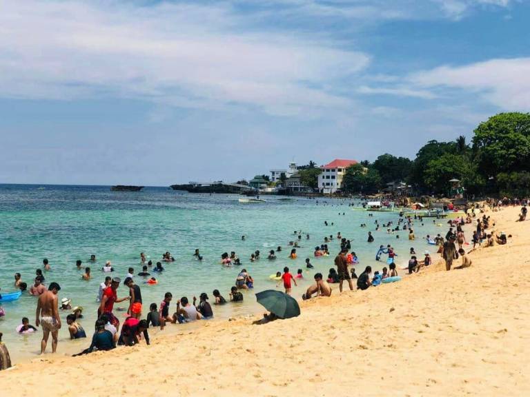 Vacation home with BBQ in Bolinao