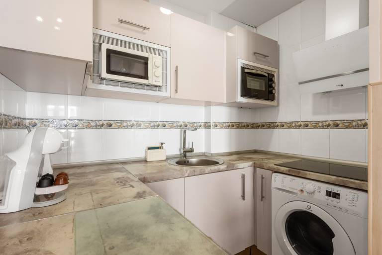 Holiday apartment with fast internet | Close to Alcazaba of Málaga — photo 4