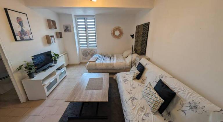 Holiday apartment with 1 room for 2 persons in Gréoux-les-Bains