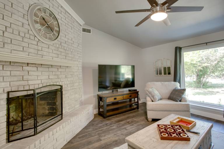 3 Mi to Dtwn McKinney: Suburban Texas Retreat — photo 5