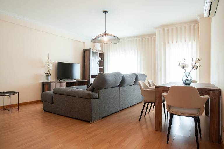 Ferienwohnung in Odivelas, Olival Basto, Kroatien für max. 4 Personen Ferienwohnung in Odivelas, Olival Basto, Kroatien für max. 4 Personen