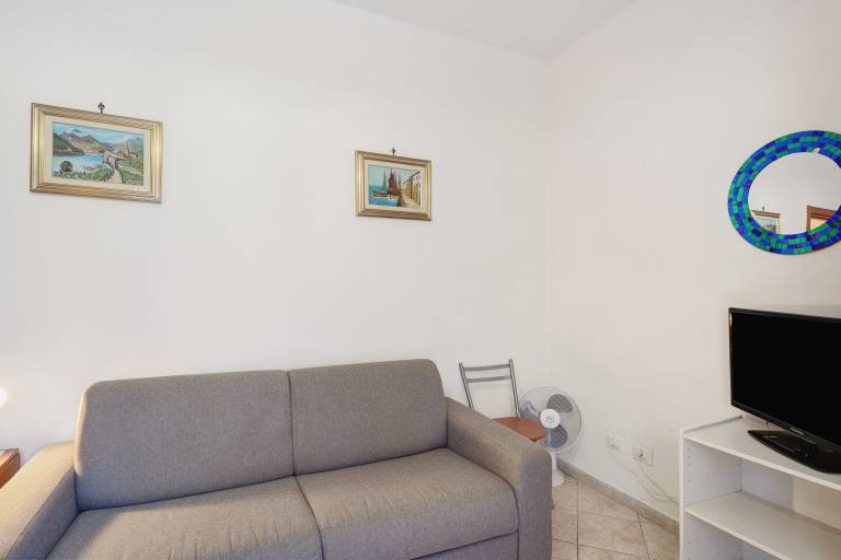 Holiday apartment with yard | Garden view | Suitable for remote work — photo 4