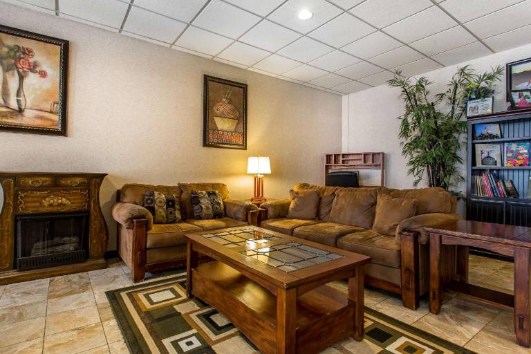 Quality Inn Barstow Route 66 — photo 2