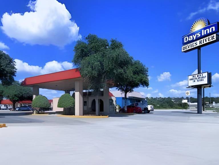 Econo Lodge Sonora in Sonora, TX