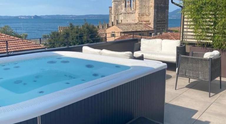 Suite Agli Archi in Torri del Benaco