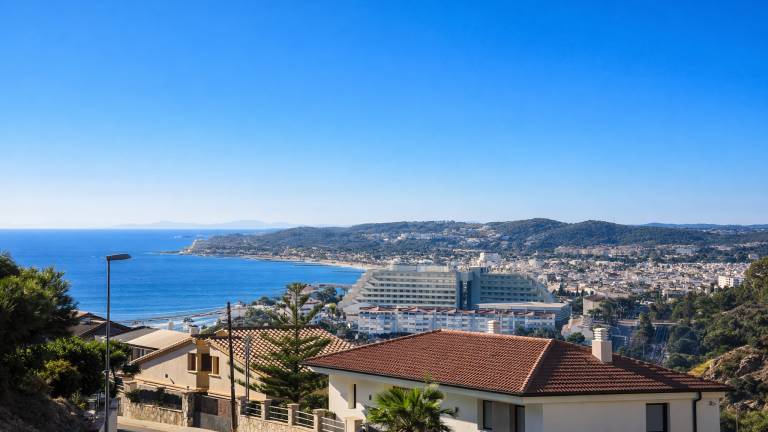 Duplex moderno 3 bedrooms, parking, sea views, terrace, balcony — photo 3