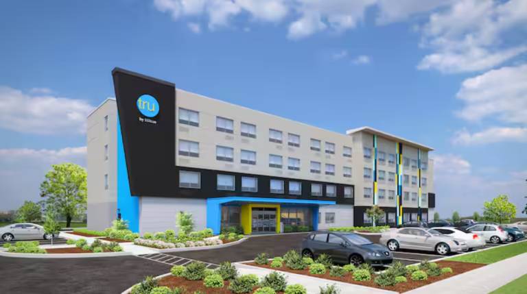 Tru by Hilton Gananoque ON