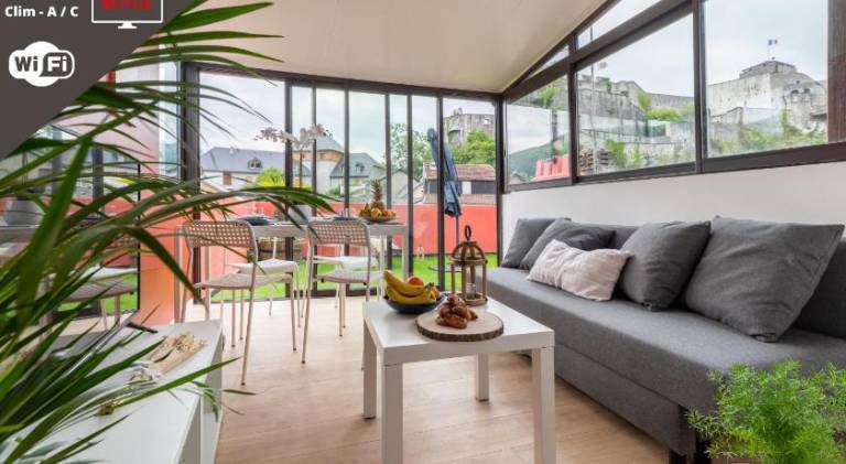 Holiday apartment with patio — photo 3
