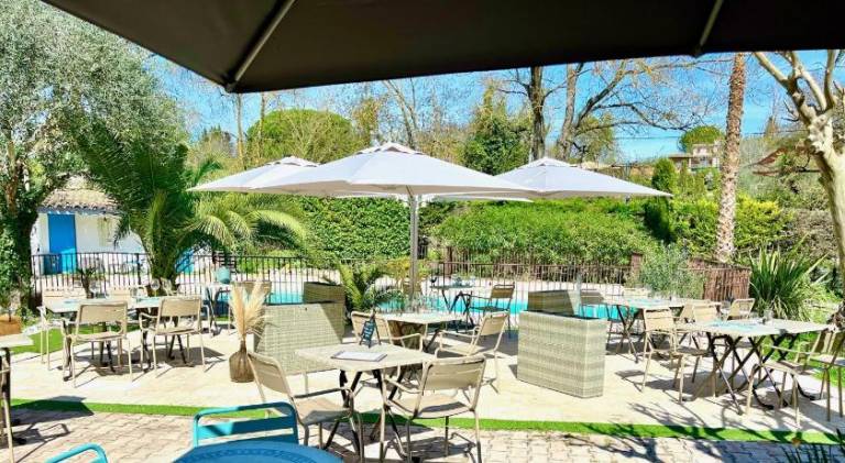 Logis Hotels La Bastide des Golfs — photo 4