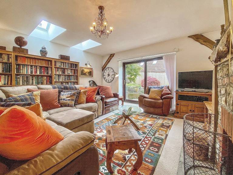 Cottage  Warminster