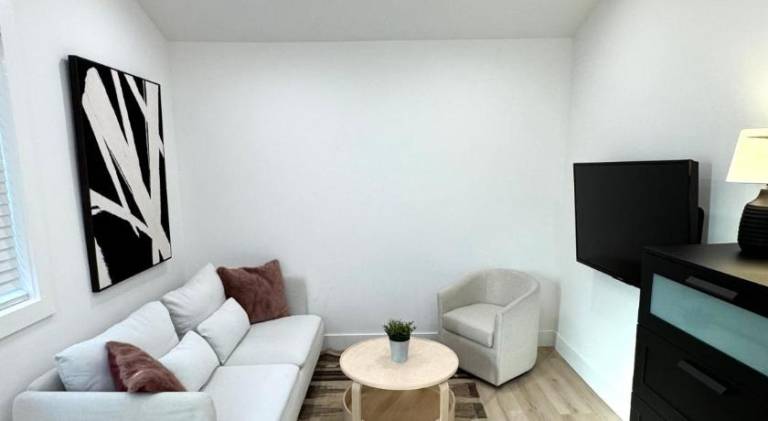 Modern and Cozy Private Studio in Bothell, WA