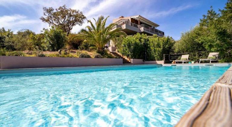 Villa with pool in Porto-Vecchio