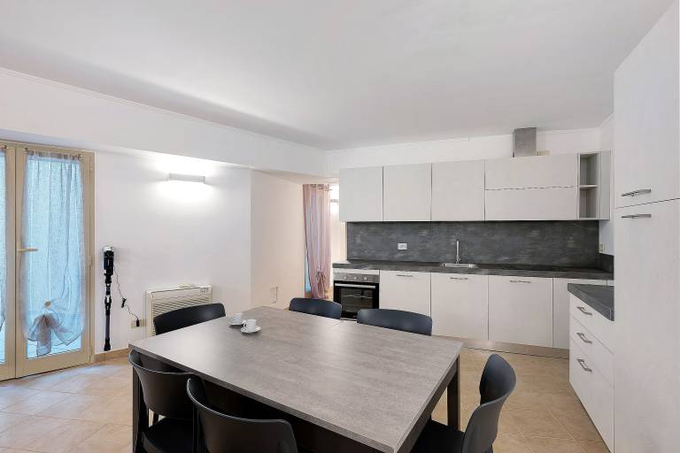 House | City view | Pets are welcome — photo 4