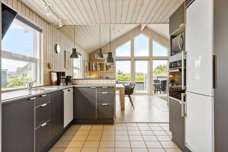 Fully equipped house with sauna, grill & patio | Dogs allowed — photo 4