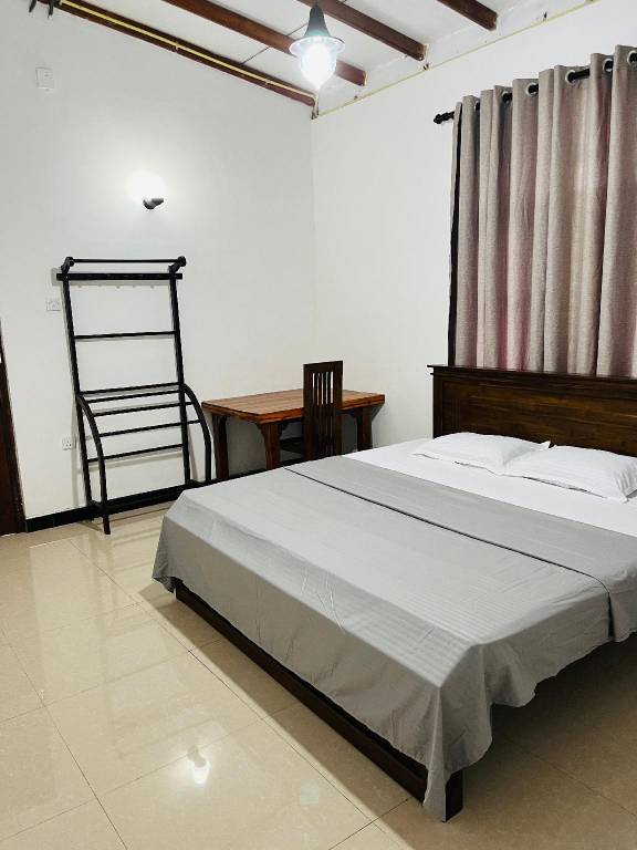 Super King Bed with Attached Bathroom Non-A/C — photo 2