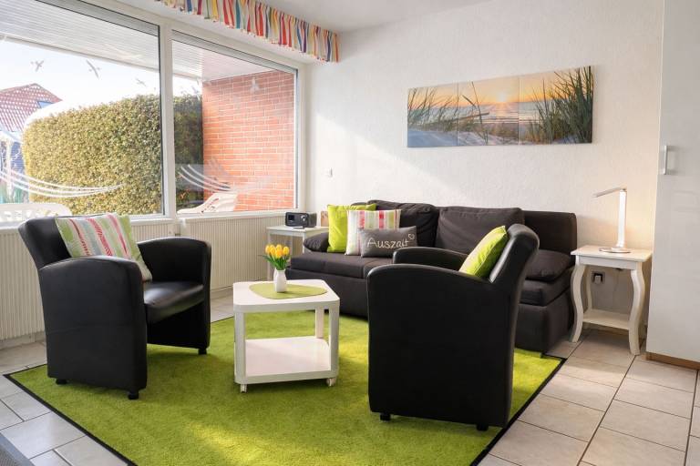 Ferienwohnung Strandmuschel in Schillig: Komfortables Wohnen nahe Sandstrand — photo 2