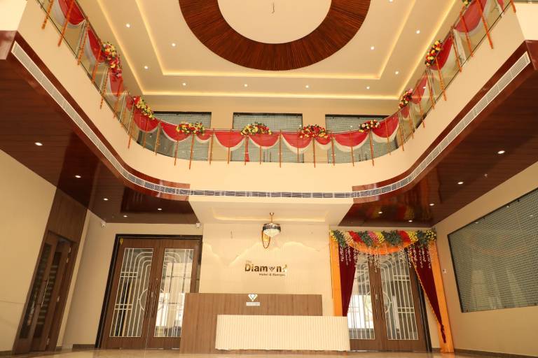 THE DIAMOND HOTEL & BANQUET in Varanasi