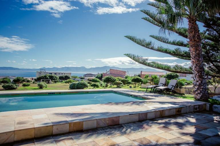 Bed and breakfast  Gansbaai