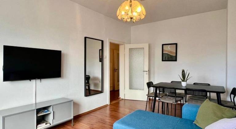Apartment with 2 rooms for 8 persons in Bremerhaven