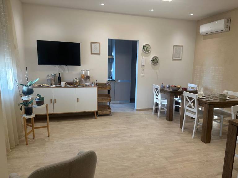 Private room with garden & barbecue — photo 2