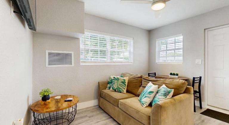 House with 1 room for 2 persons — photo 4
