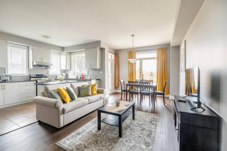 Apartment  Stoney Creek