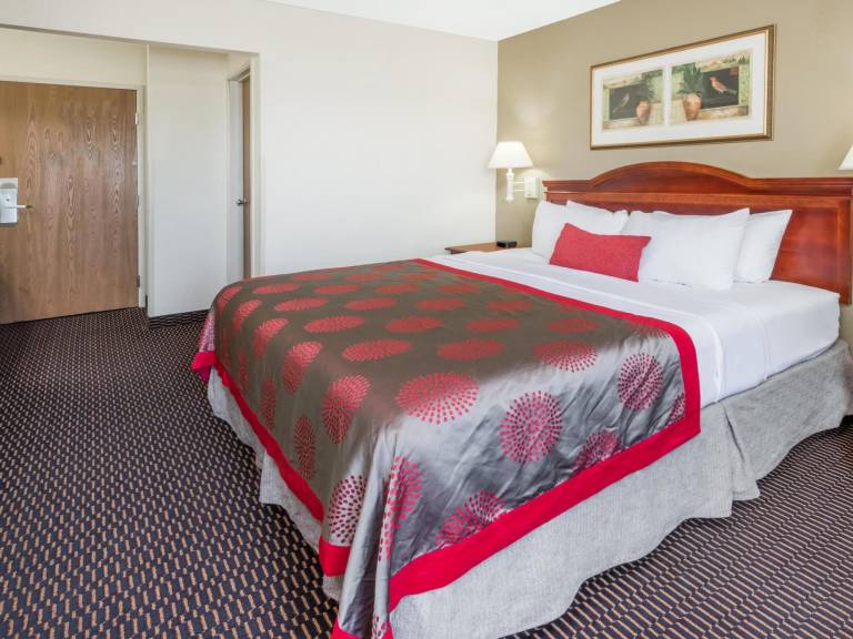 Ramada by Wyndham Columbia in Columbia, MO