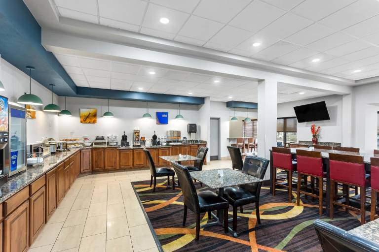 Comfort Inn & Suites Kenosha-Pleasant Prairie — photo 4
