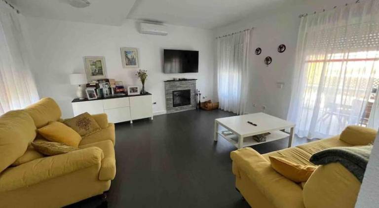 Family-friendly wonderful house with private pool, grill & patio | Close to the beach | Suitable for remote work | Pets are welcome — photo 2