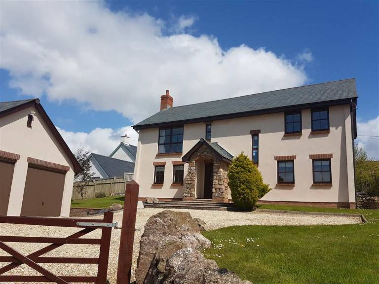 Fully equipped cottage with garden & barbeque | Pets allowed — photo 3