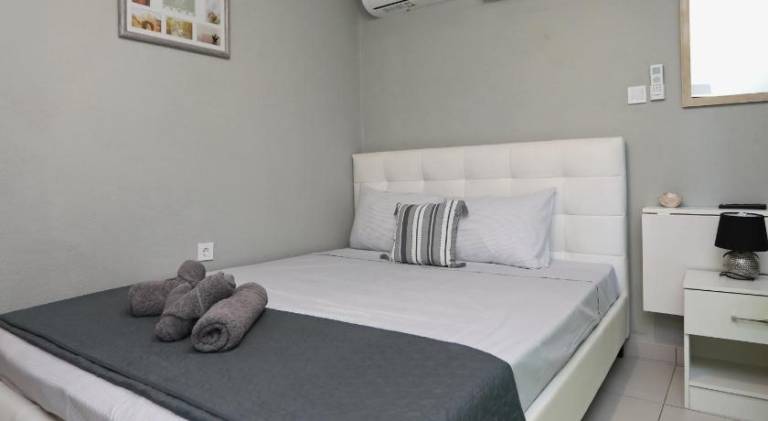 Rental apartment with patio in Kavala