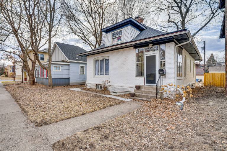 9 Mi to Mall of America Convenient Apartment
