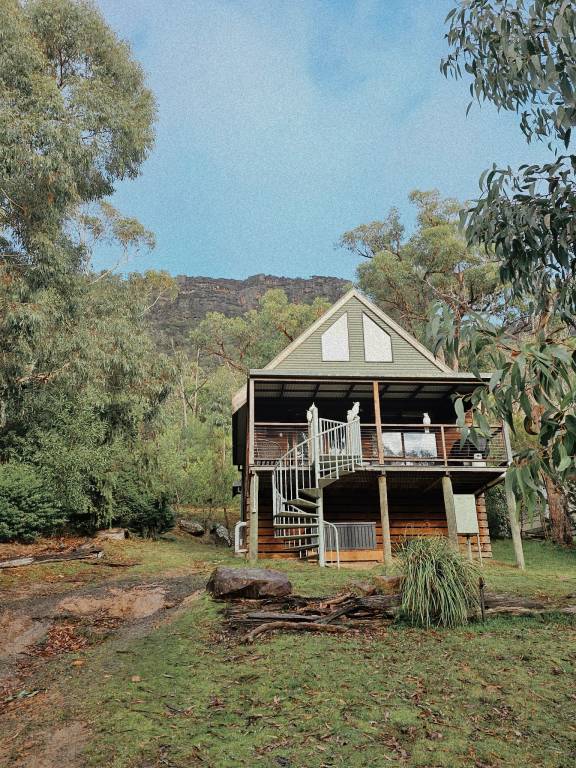 Lodge  Halls Gap