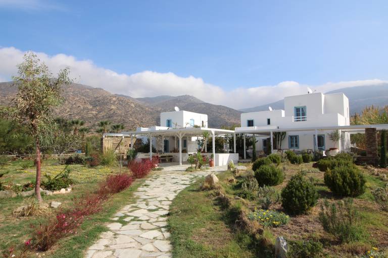 Beachfront Ios Villa — photo 5