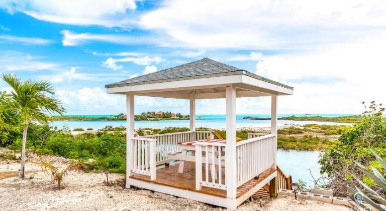 Chalk Sound Beach Residences Near Sapodilla Bay Beach by Angel Host! — photo 4