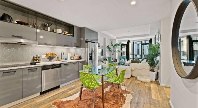 Fully equipped rental apartment with BBQ, pool & garden | Near Freedom Trail | Dogs allowed — photo 3