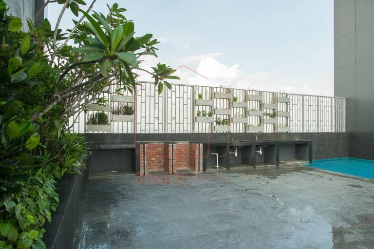 House  I-City