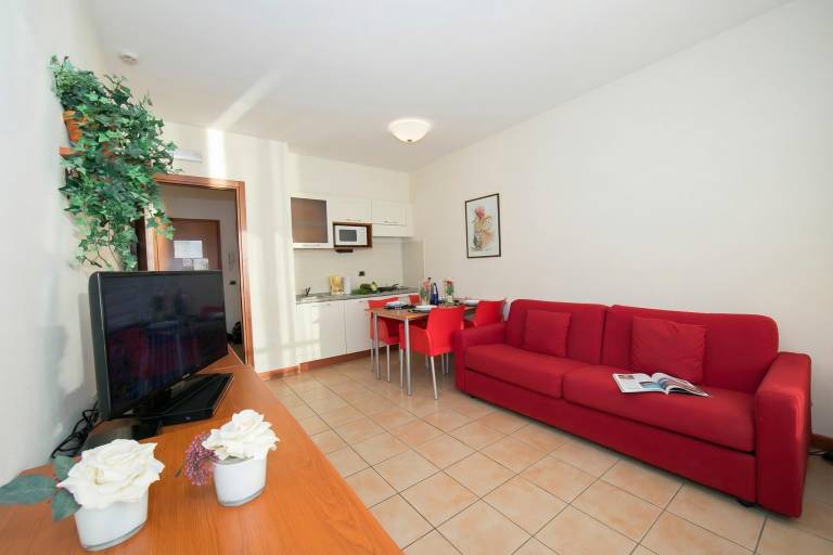 Holiday apartment with patio | Lake view — photo 4