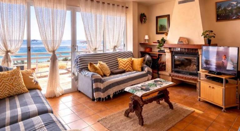 Rental apartment with 3 rooms for 6 persons — photo 2