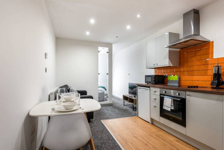 Compact Budget 1 Bed Flat in Halifax Centre