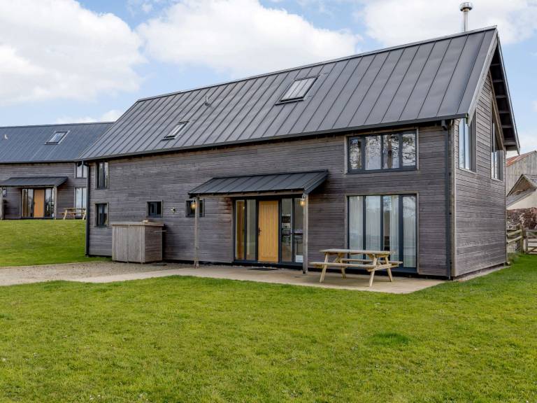 Cottage  Dolton