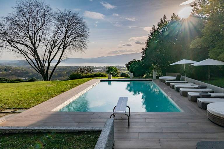 Villa  Monvalle