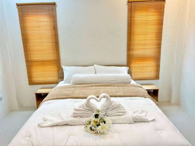 Charming vacation home | Pets allowed — photo 5