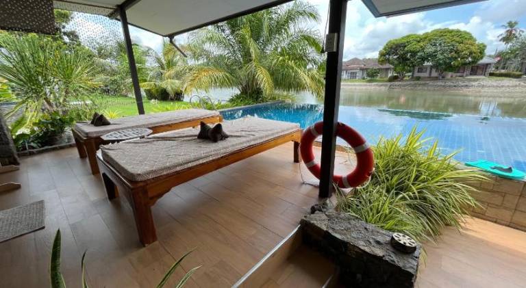 Ample apartment with sauna, garden & pool | Pets allowed — photo 3