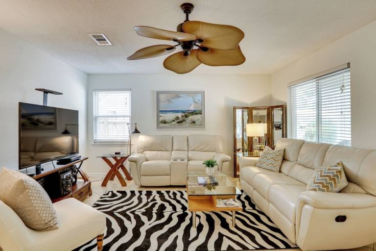 Cottage Sea Island