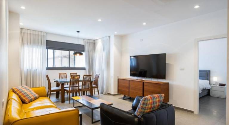Apartment | Next to Carmel Market | Pets allowed in Tel Aviv
