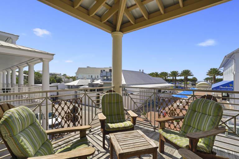 Condo with BBQ & heated pool | Sea view — photo 4