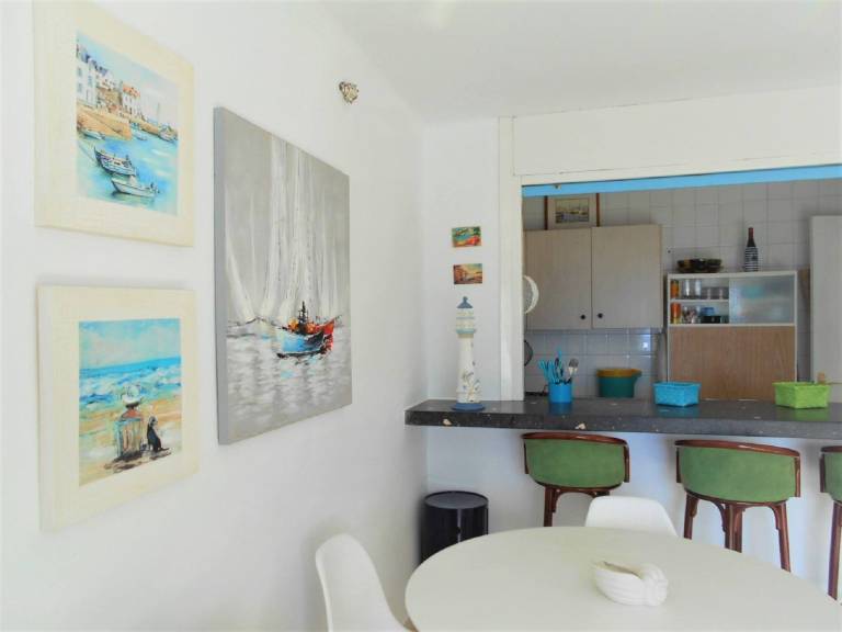 Apartment with patio | Beach nearby | Pets allowed — photo 3